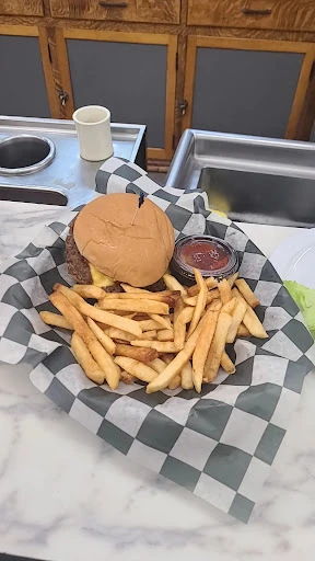 Big Ed's Soda Grill in Vermilion, OH